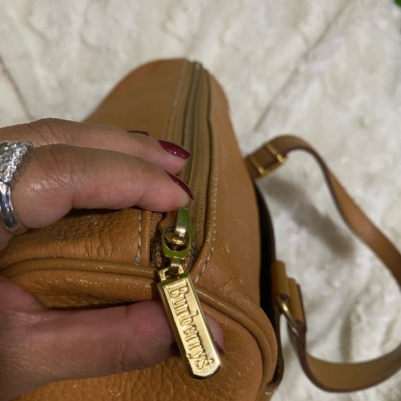 Burberry’s leather brown tan bag -good used condition -firm - Picture 7 of 14